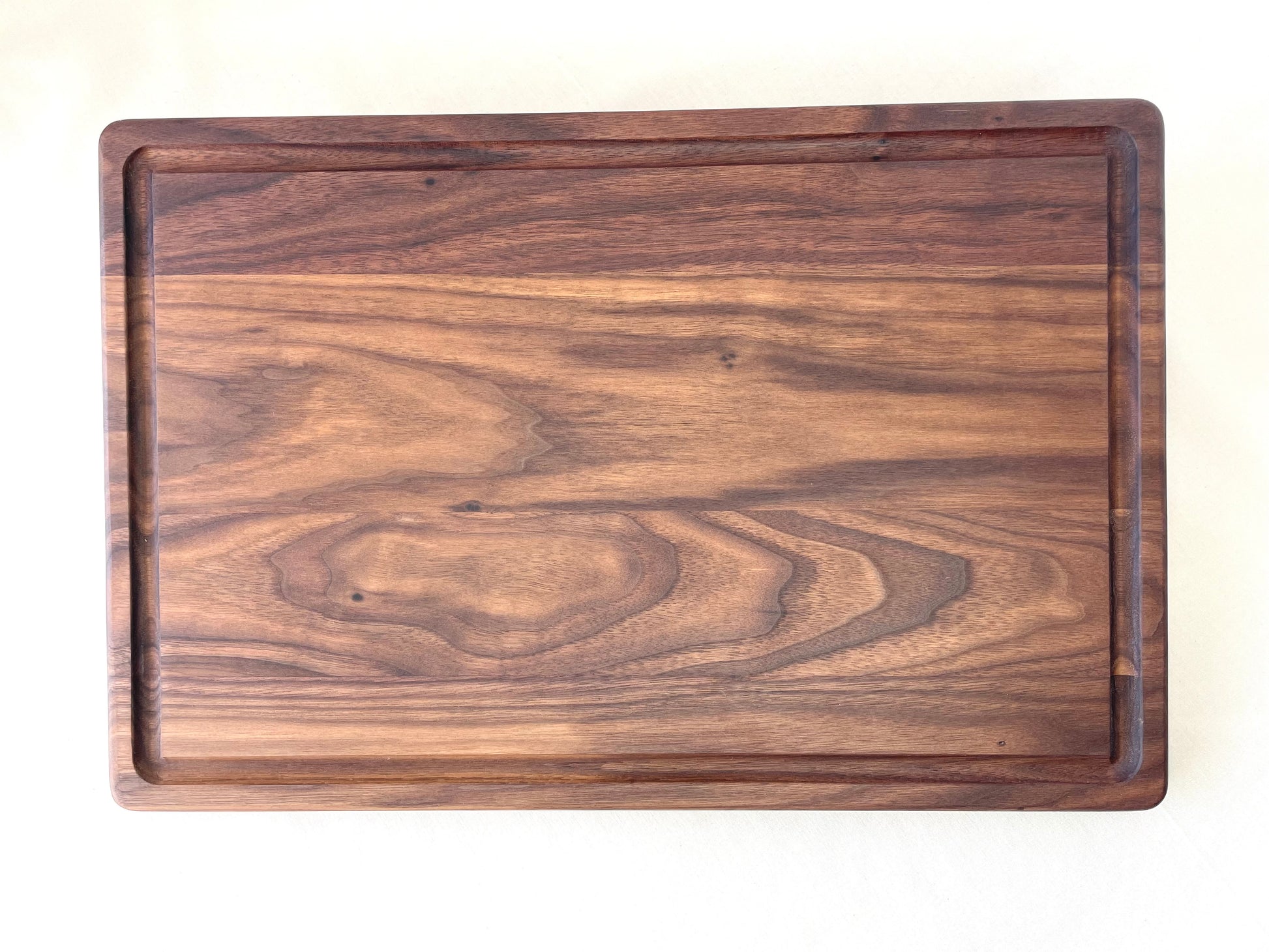 Premium black walnut cutting board with juice grooves – Handcrafted in USA by Refine Kitchenware