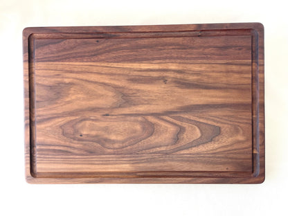 Premium black walnut cutting board with juice grooves – Handcrafted in USA by Refine Kitchenware