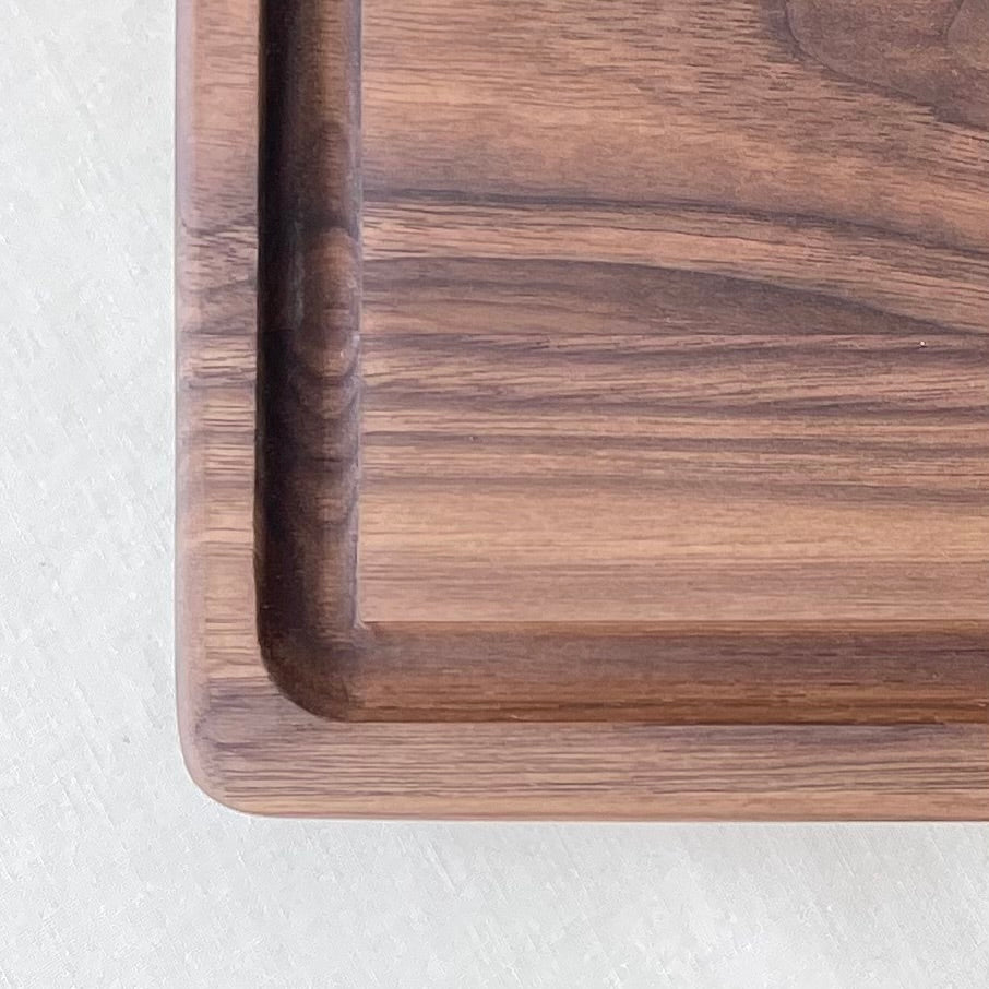 Premium black walnut cutting board with juice grooves – Handcrafted in USA by Refine Kitchenware